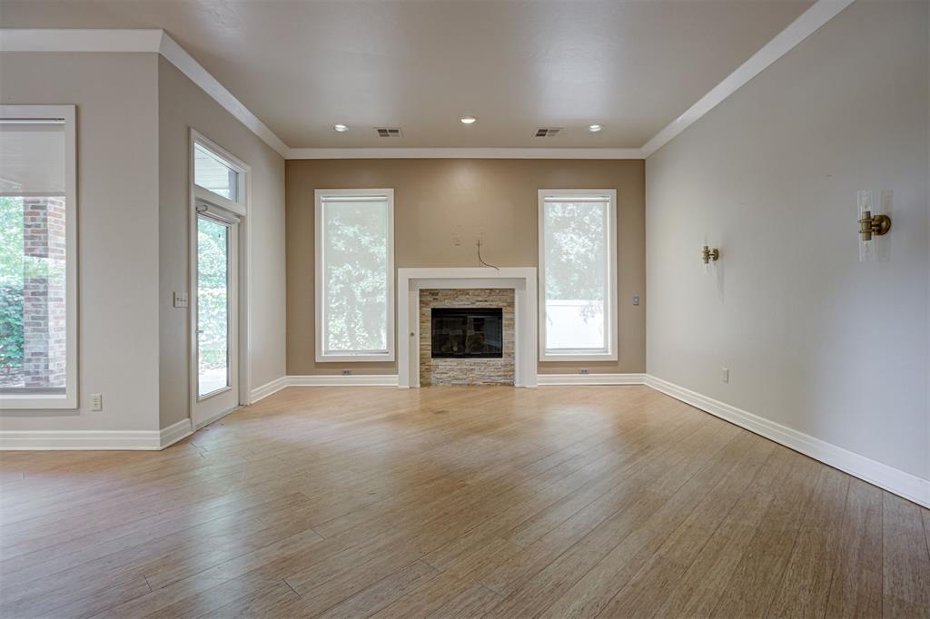 17805 Griffin Gate Drive Property Photo 7