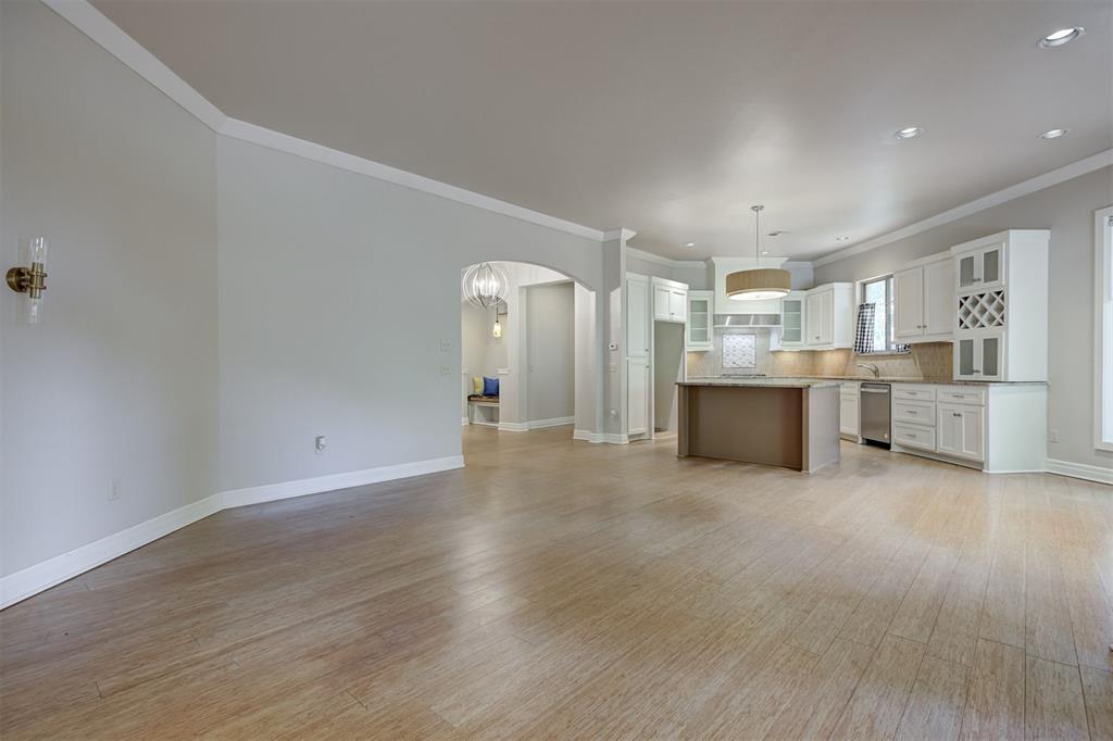 17805 Griffin Gate Drive Property Photo 8