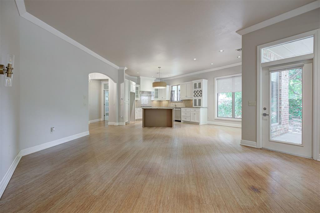 17805 Griffin Gate Drive Property Photo 10