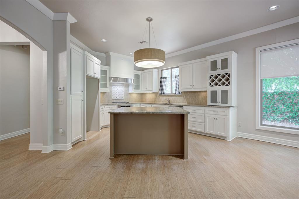 17805 Griffin Gate Drive Property Photo 11