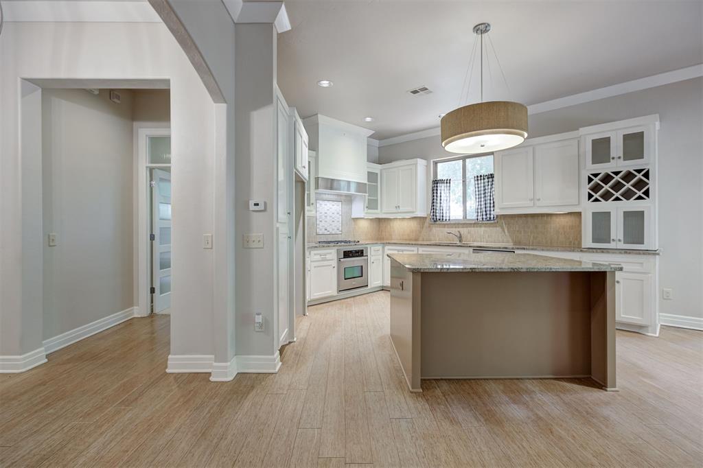 17805 Griffin Gate Drive Property Photo 13
