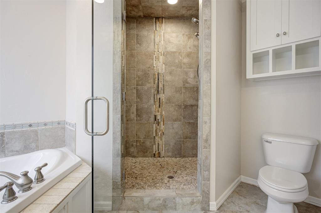 17805 Griffin Gate Drive Property Photo 24