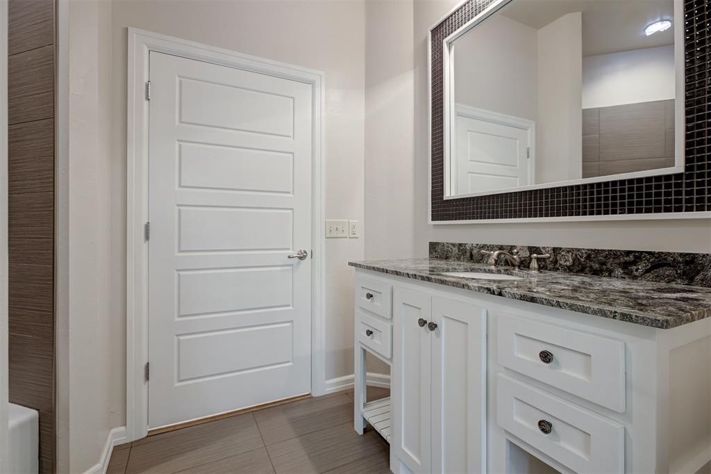 17805 Griffin Gate Drive Property Photo 32