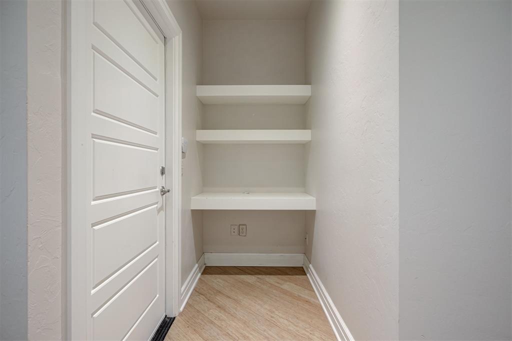 17805 Griffin Gate Drive Property Photo 39