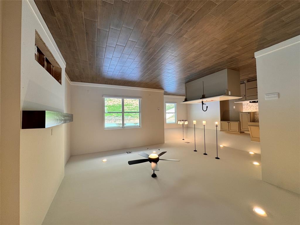 1312 Colonial Avenue Property Photo 3