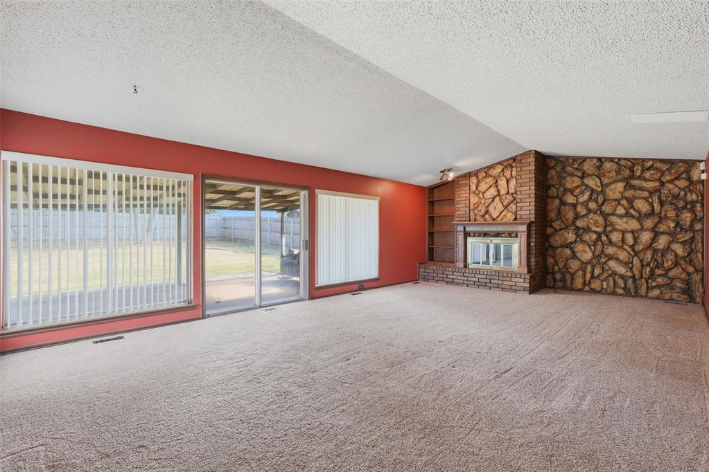 10337 Kendal Avenue Property Photo 6