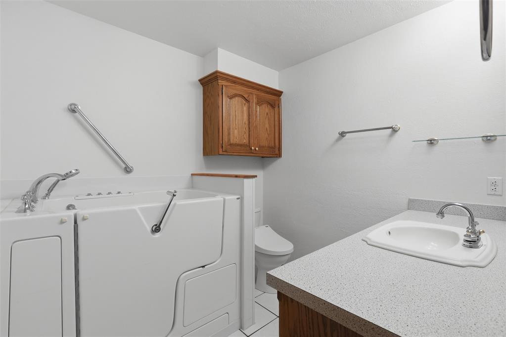 10337 Kendal Avenue Property Photo 25