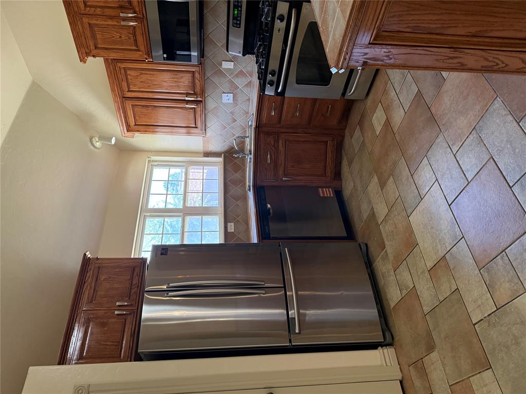 1808 Dorothy Drive Property Photo 4