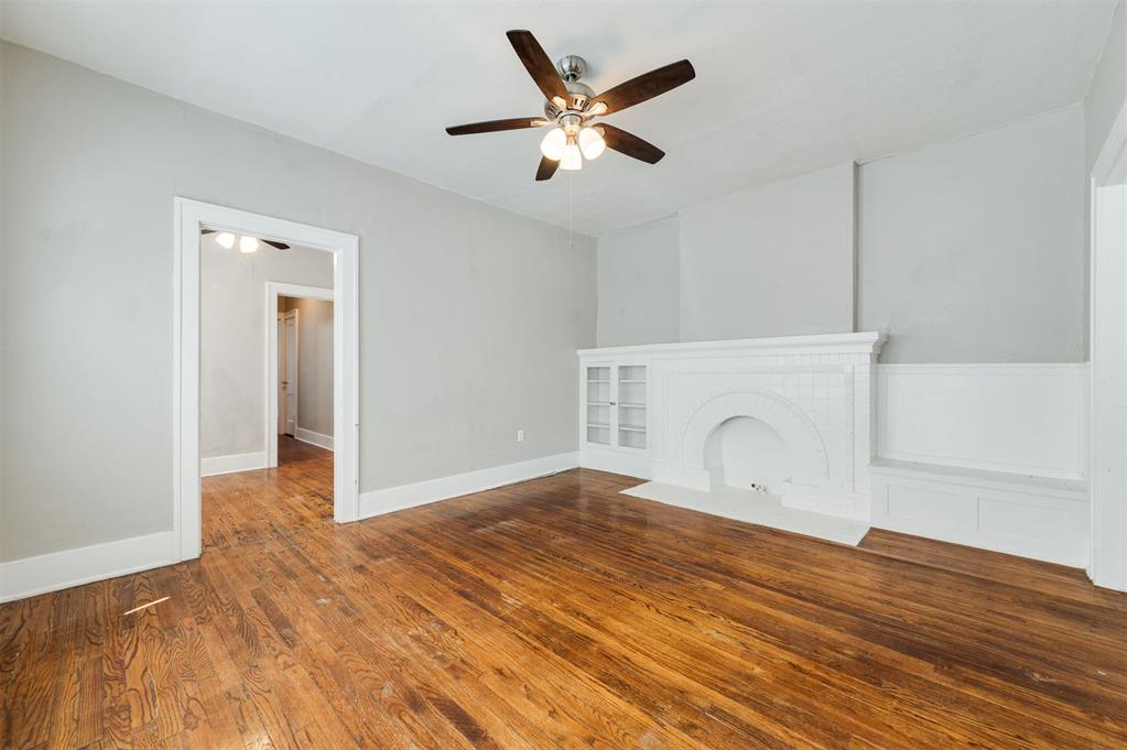 2609 N Shartel Avenue Property Photo 9