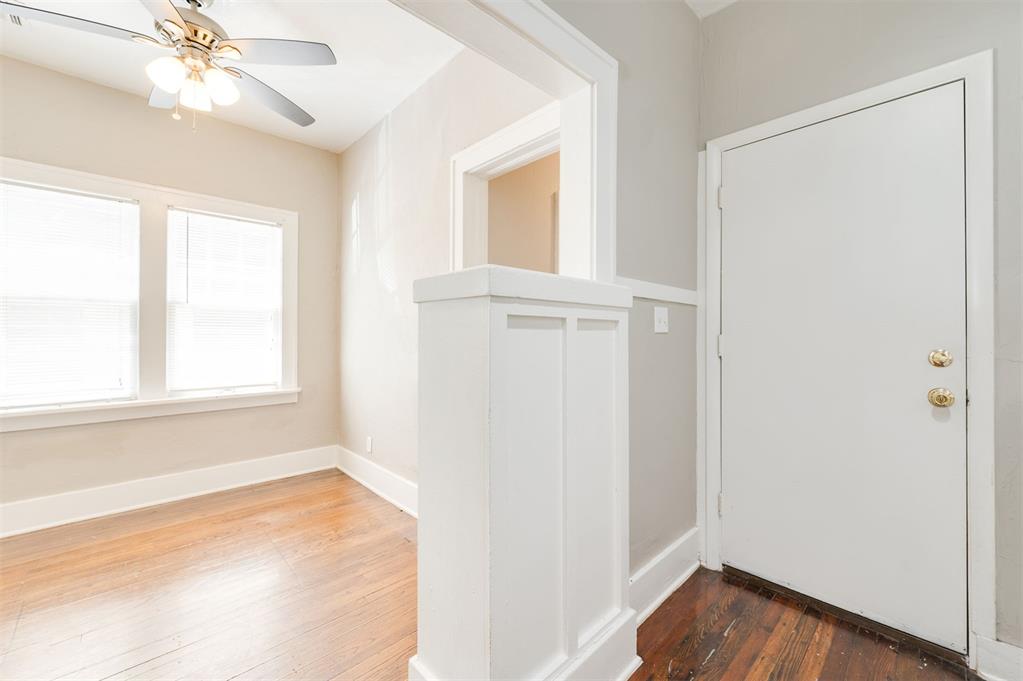 2609 N Shartel Avenue Property Photo 23