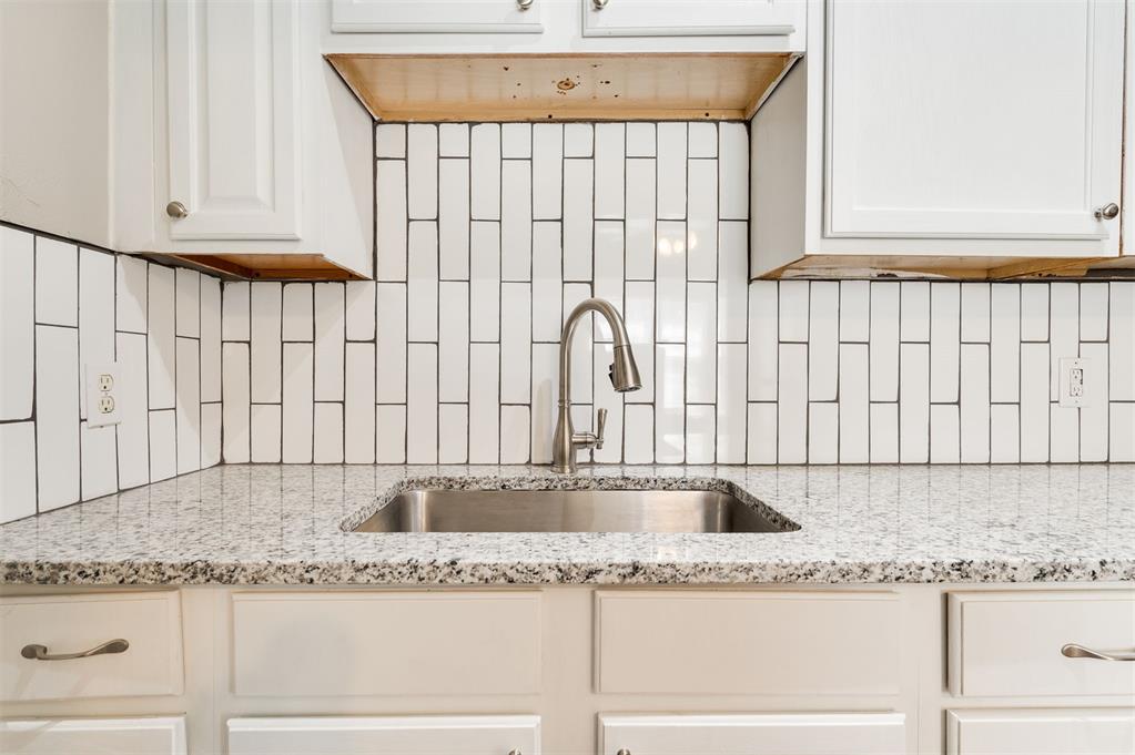 2609 N Shartel Avenue Property Photo 25