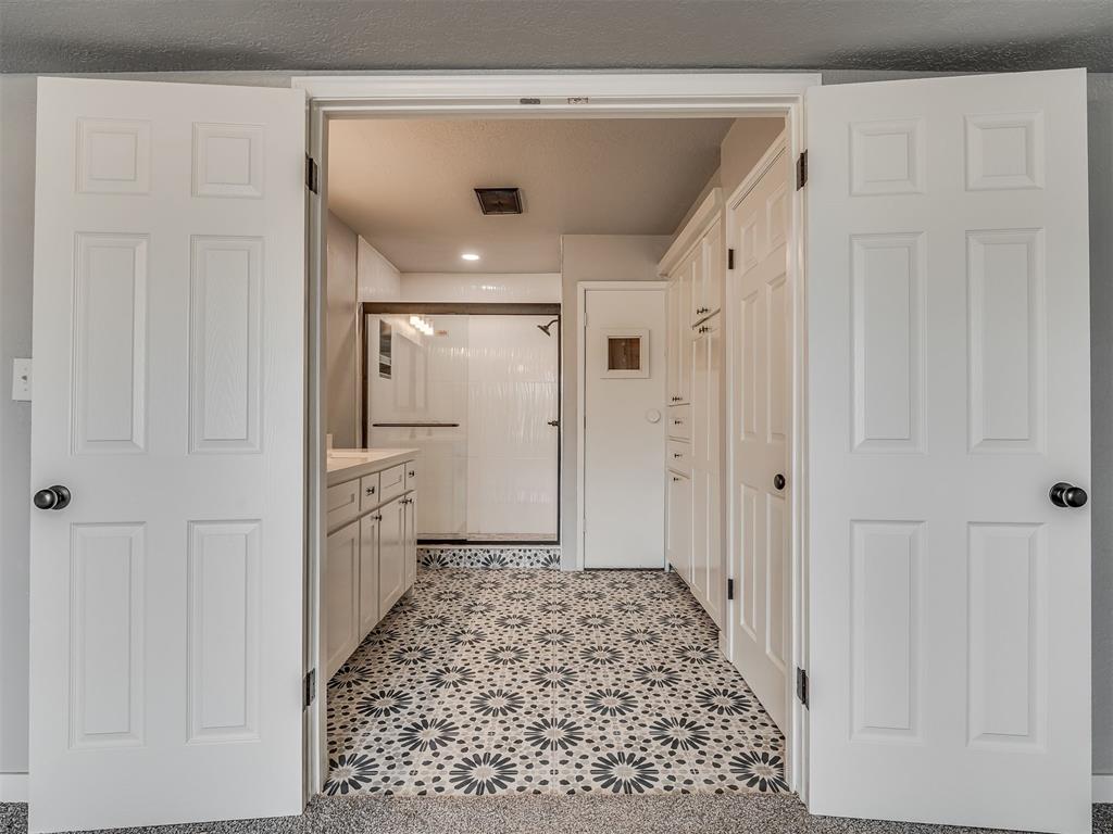 1406 E Bradley Street Property Photo 25