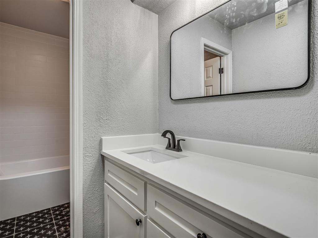 1406 E Bradley Street Property Photo 36
