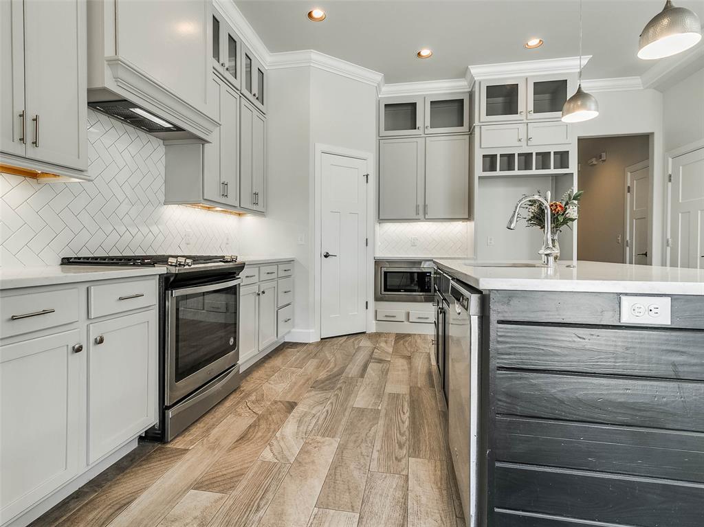 1244376 Property Photo 17