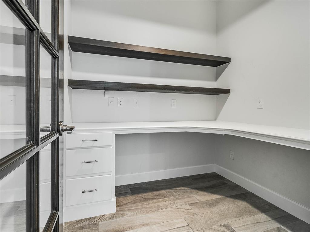 1244376 Property Photo 22