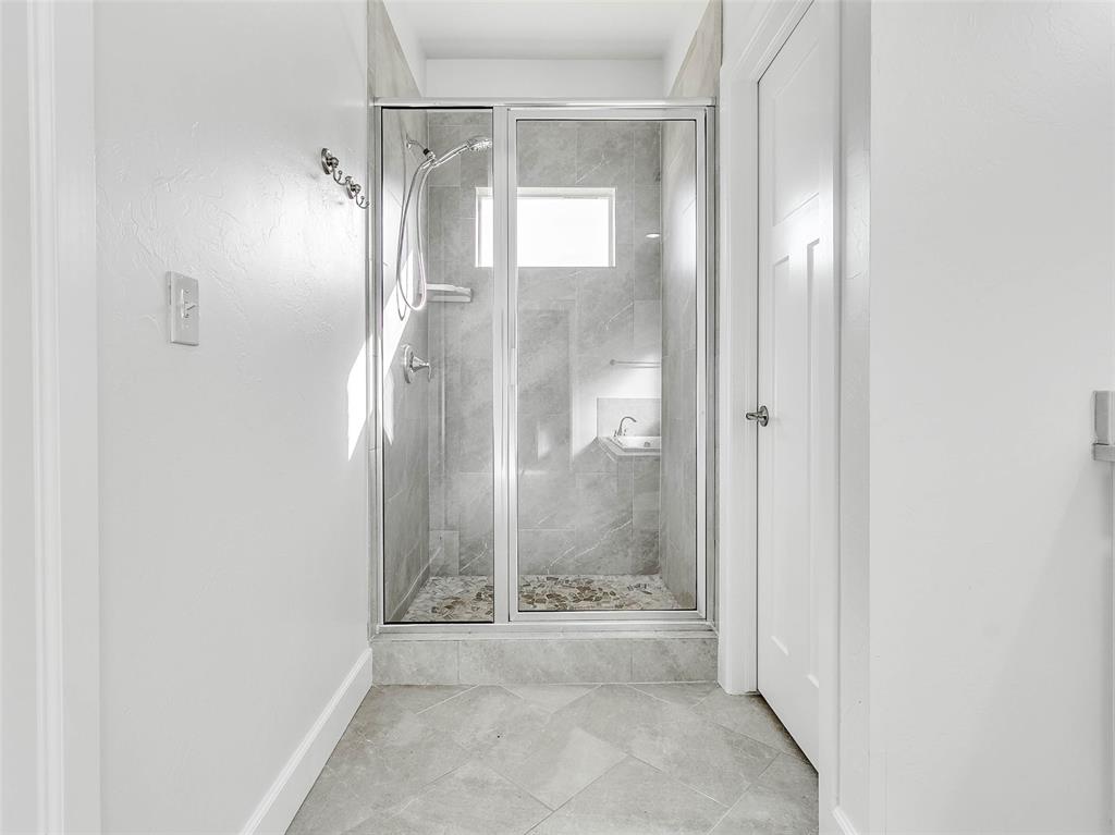 1244376 Property Photo 28