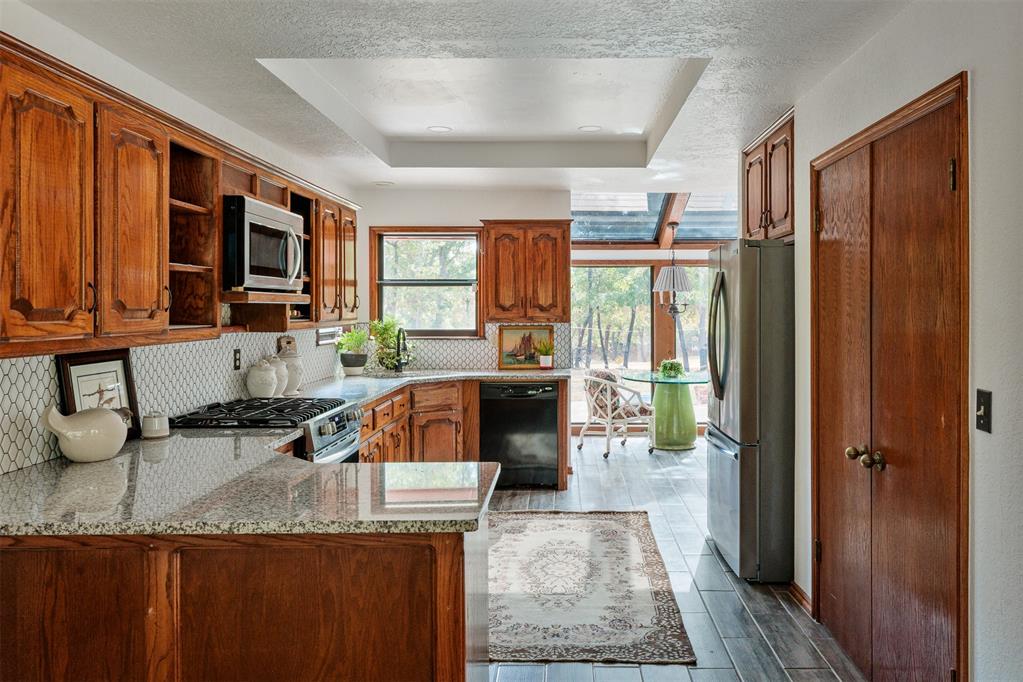 12924 Three Oaks Drive Property Photo 7
