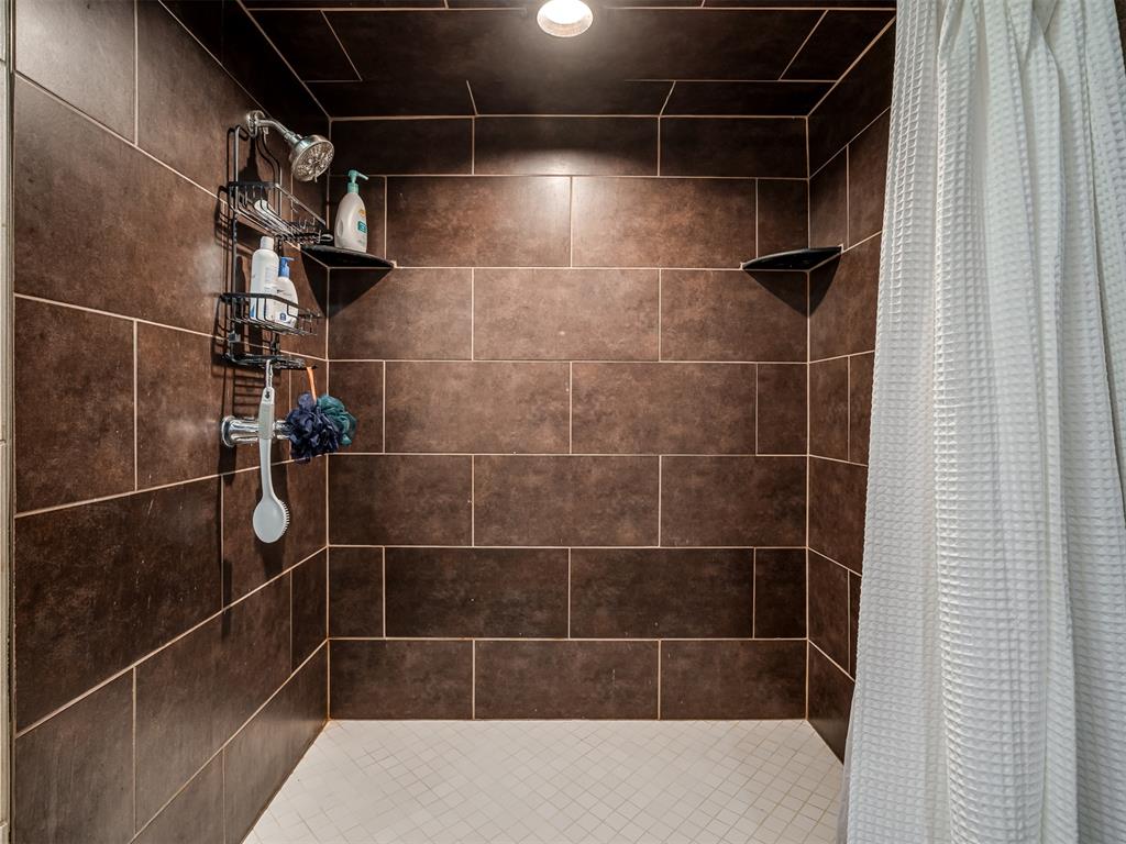 10113 Albert Lane Property Photo 15