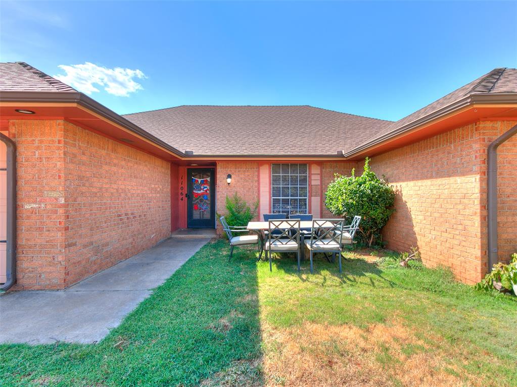 11064 Folkstone Drive Property Photo 3