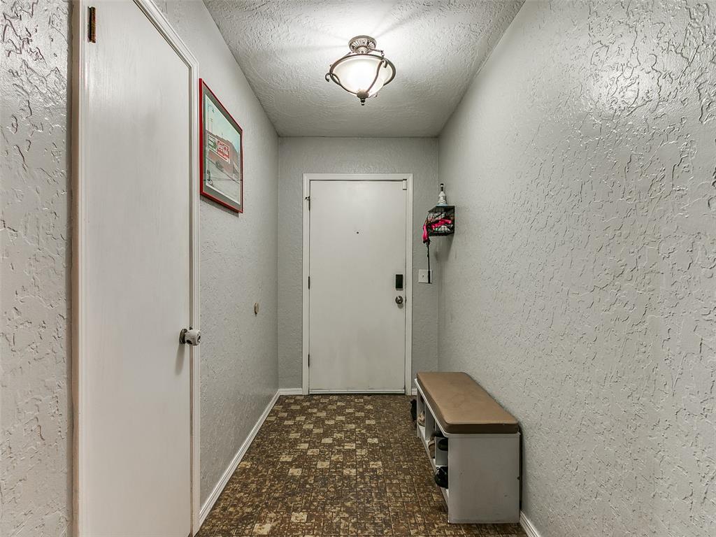 11064 Folkstone Drive Property Photo 4