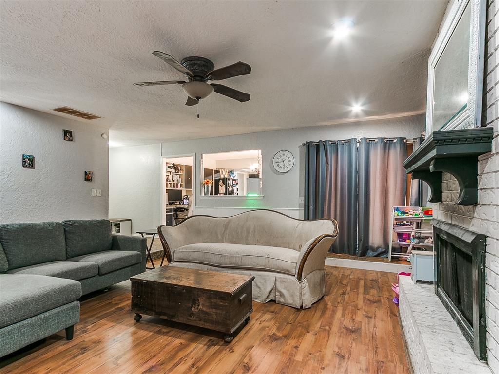 11064 Folkstone Drive Property Photo 6