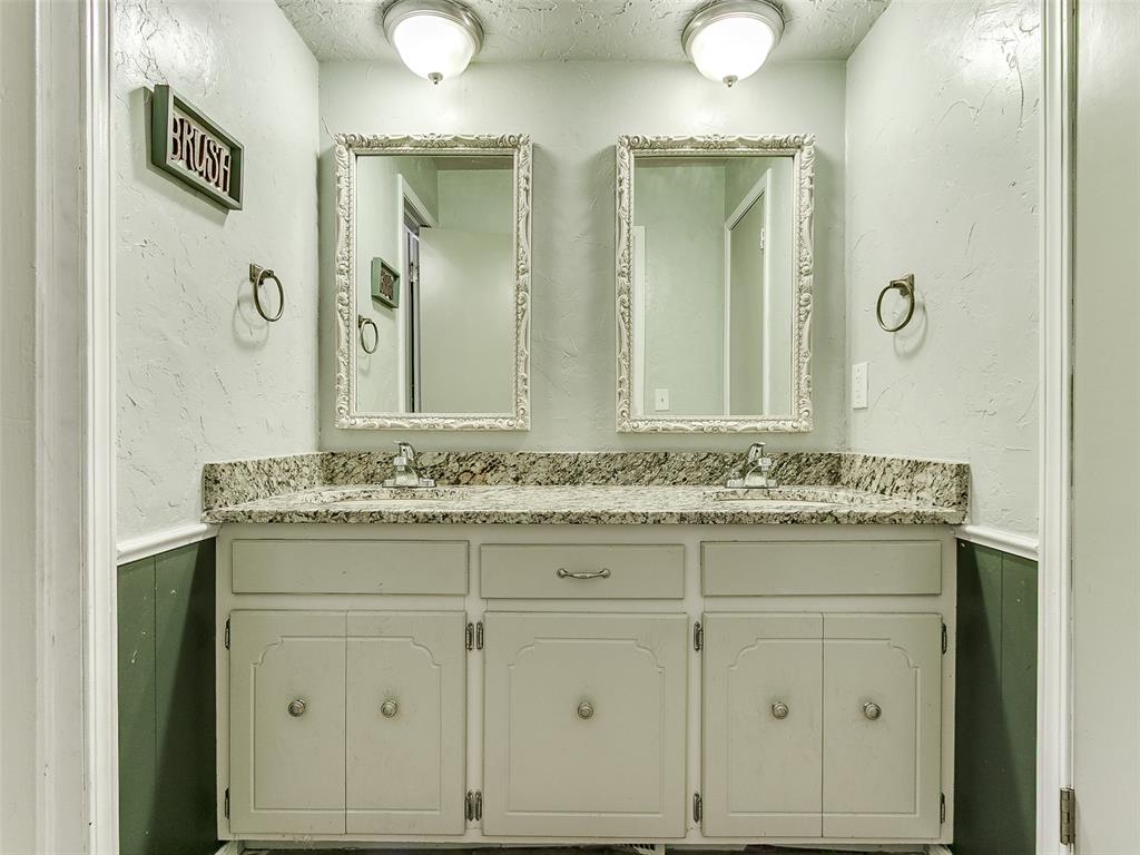 11064 Folkstone Drive Property Photo 16
