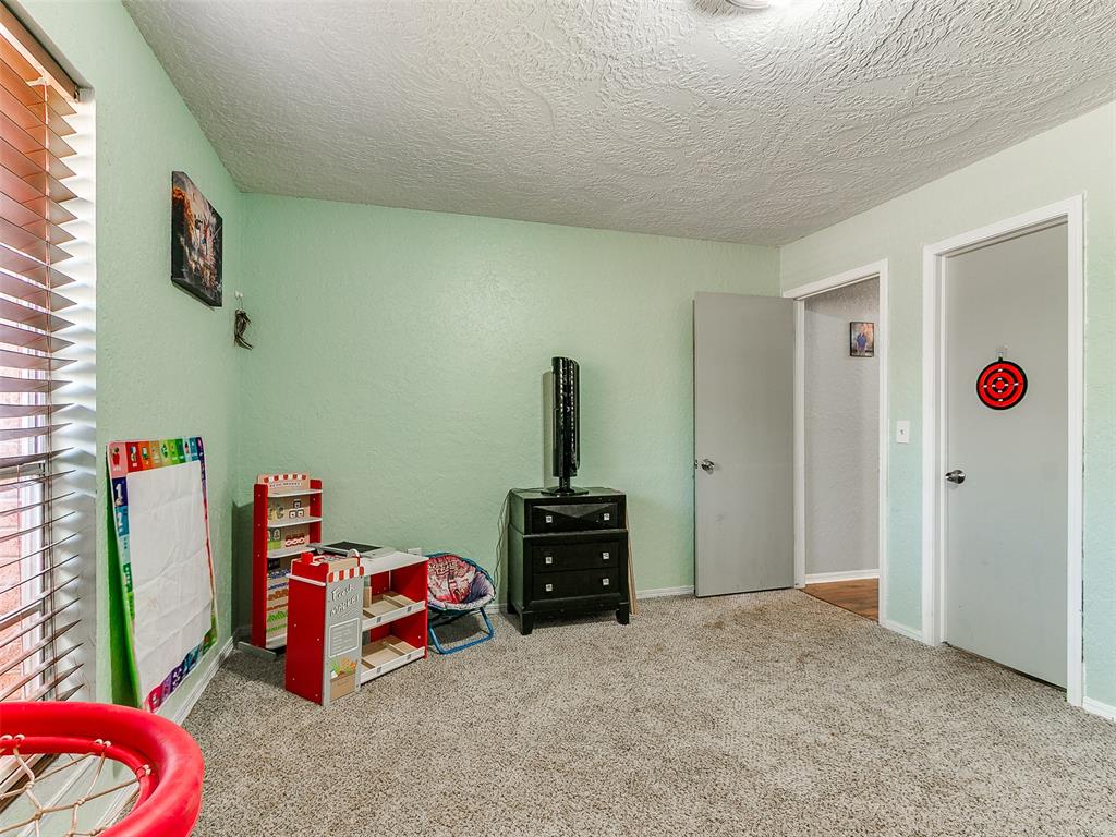 11064 Folkstone Drive Property Photo 19