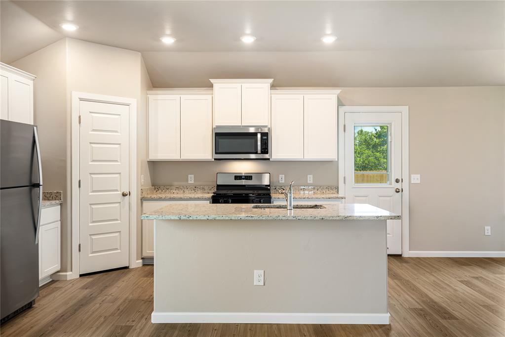 1511 Crimson Lake Boulevard Property Photo 3