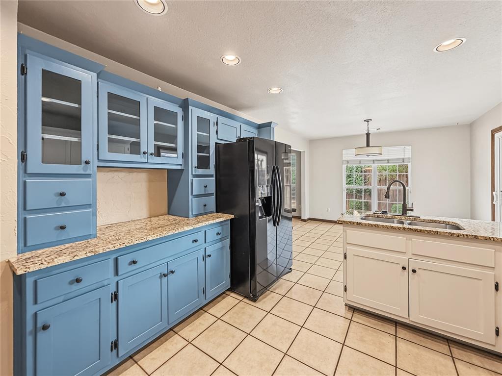 15604 Hyde Parke Drive Property Photo 12