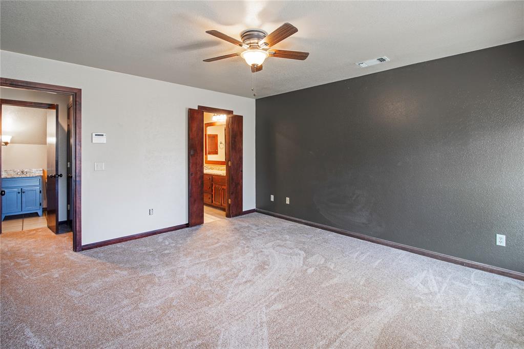 15604 Hyde Parke Drive Property Photo 17