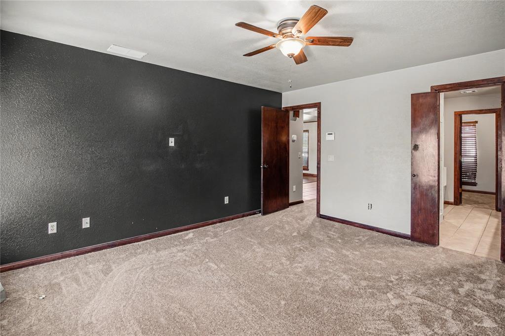 15604 Hyde Parke Drive Property Photo 19