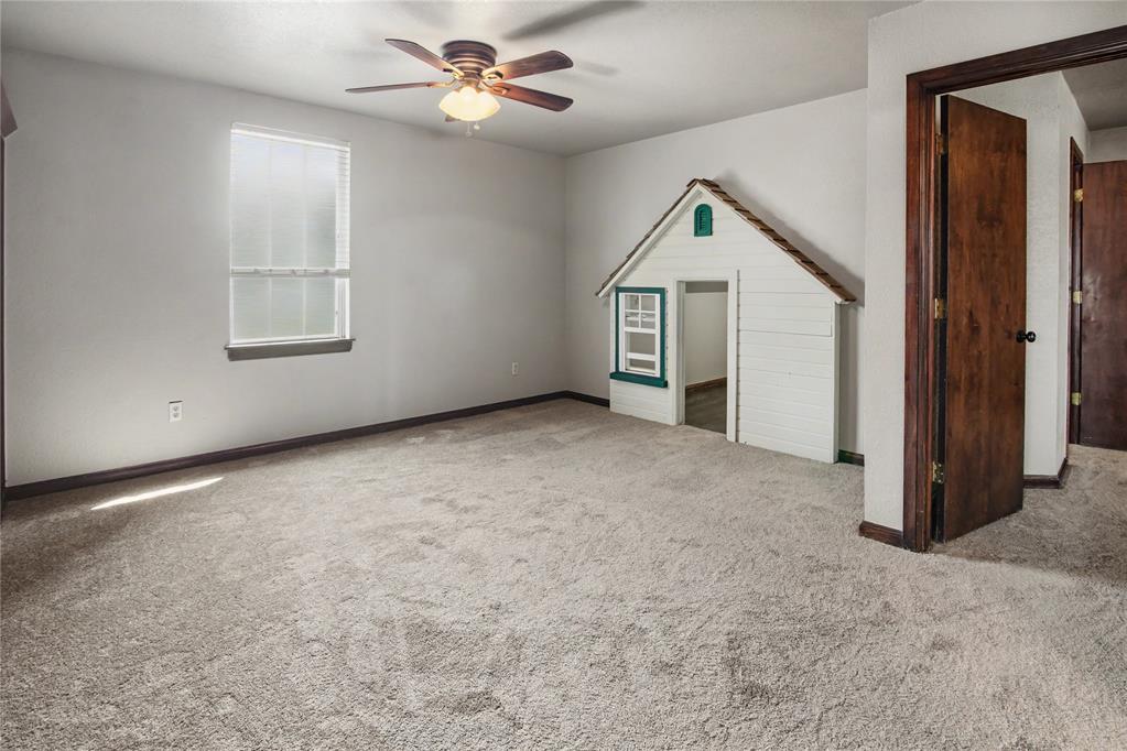 15604 Hyde Parke Drive Property Photo 30