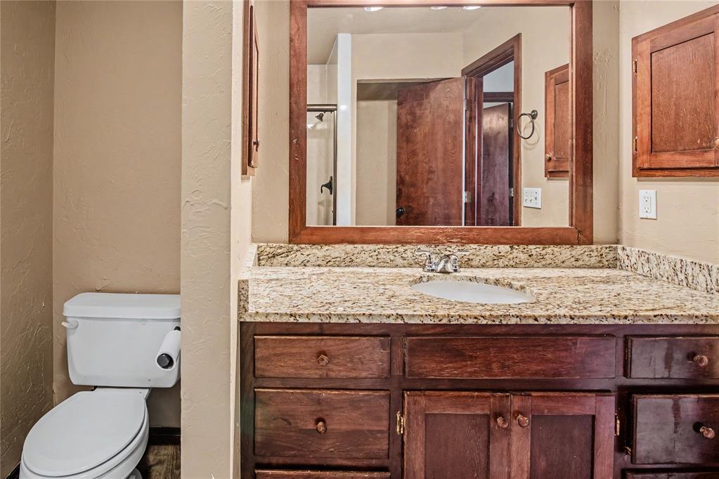 15604 Hyde Parke Drive Property Photo 36