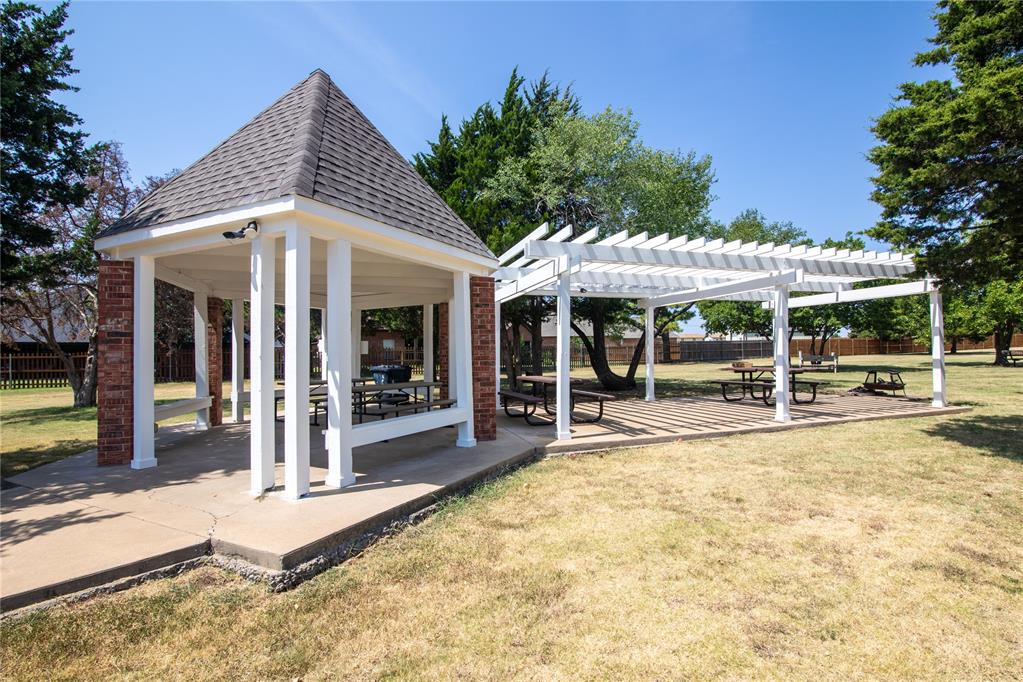 15604 Hyde Parke Drive Property Photo 46