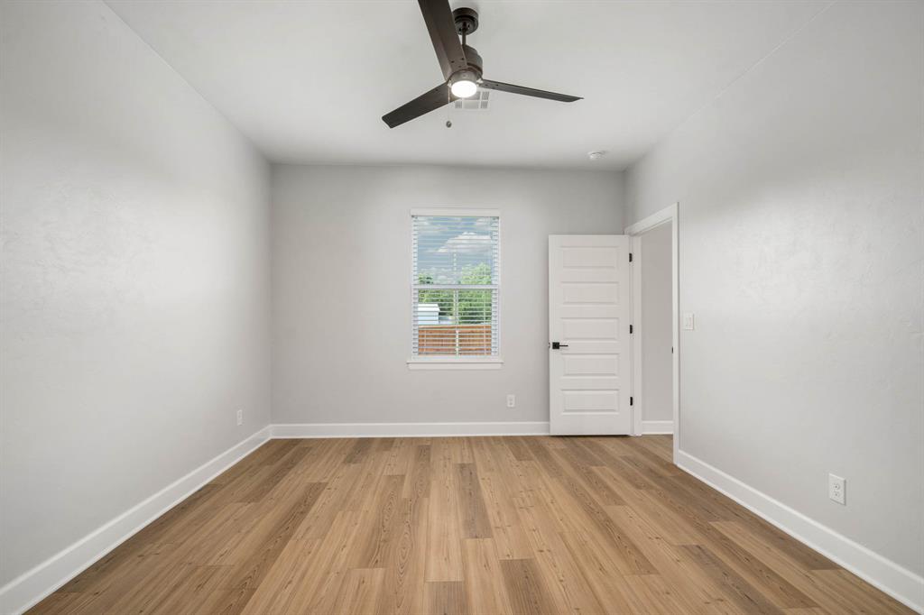 3121 Evyn Boulevard Property Photo 5