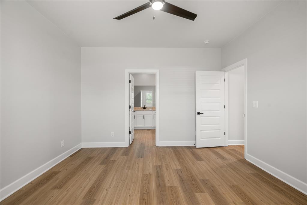 3128 Adelyn Terrace Property Photo 4