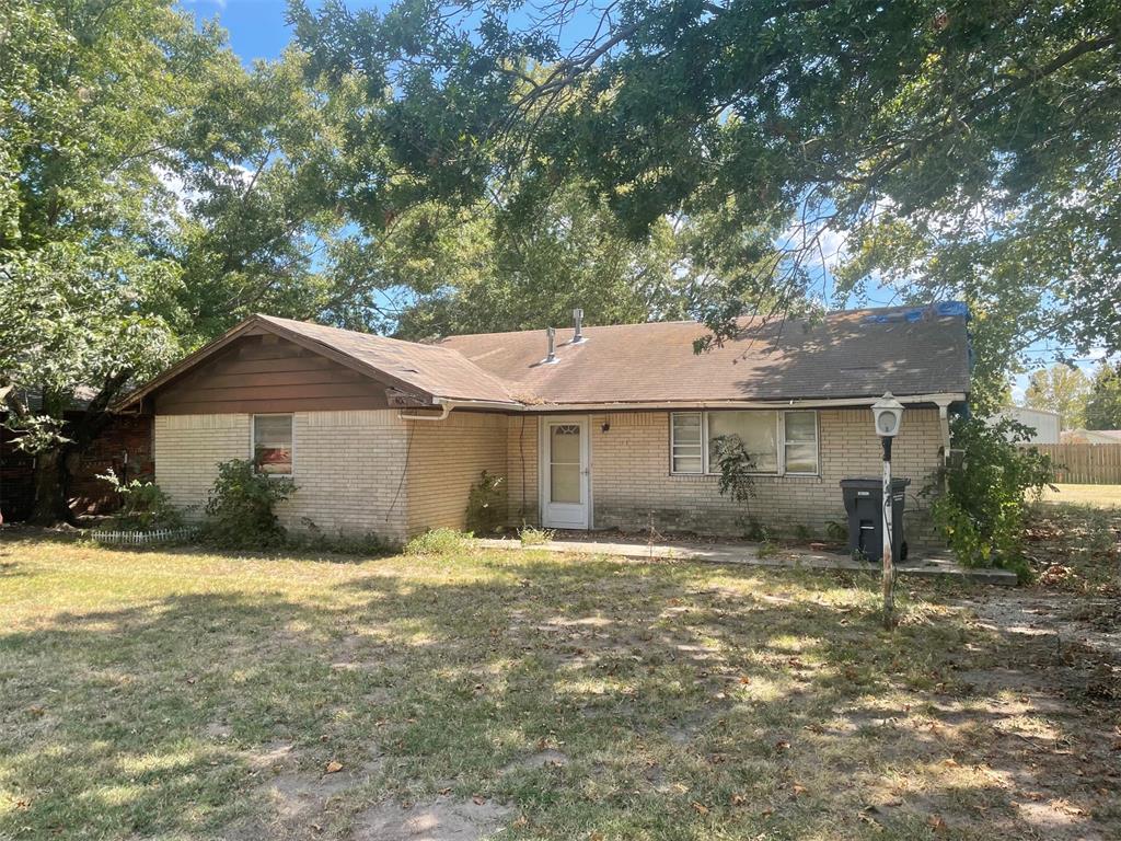 405 E Main Street Property Photo 1