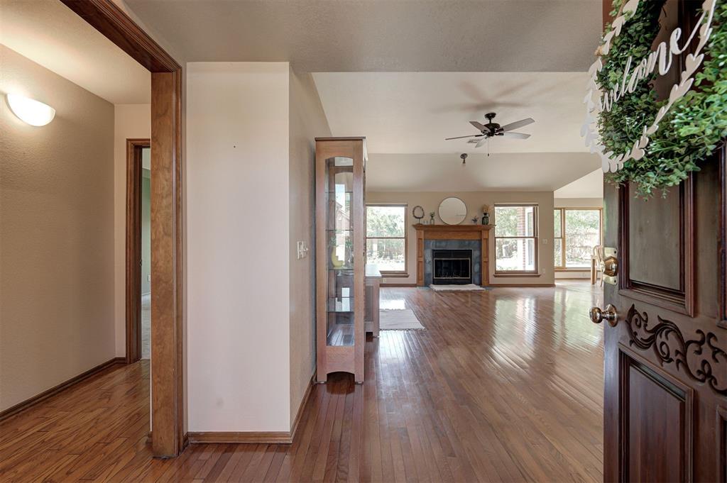 4100 Drawbridge Lane Property Photo 2