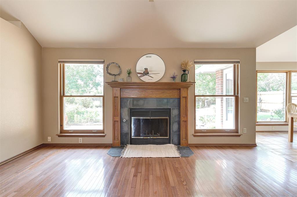 4100 Drawbridge Lane Property Photo 6