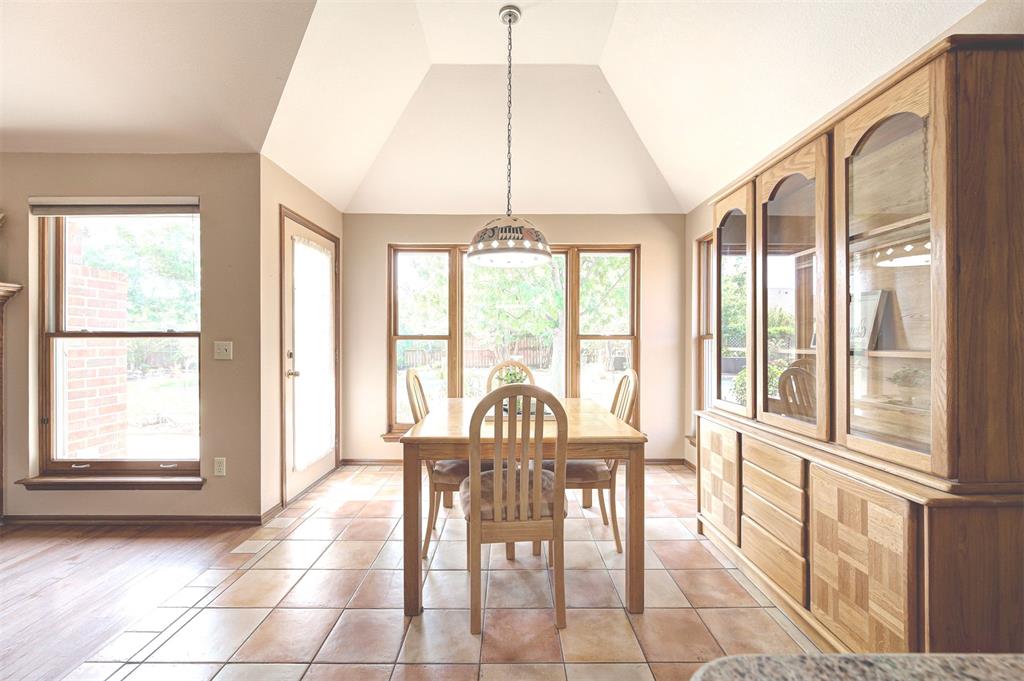 4100 Drawbridge Lane Property Photo 8