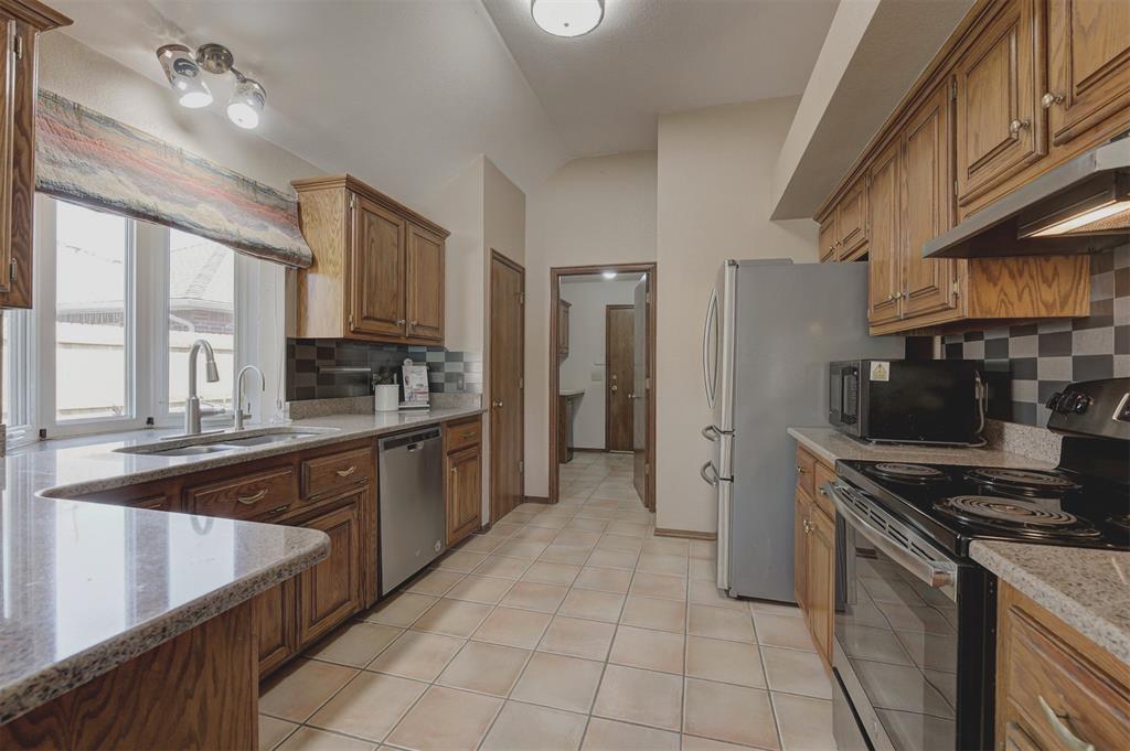 4100 Drawbridge Lane Property Photo 10