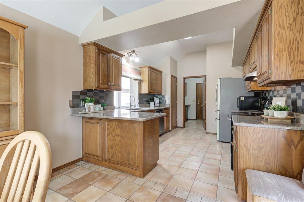 4100 Drawbridge Lane Property Photo 15