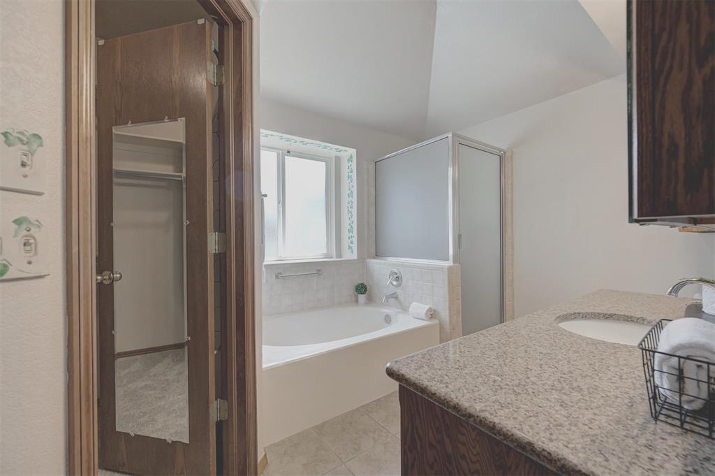 4100 Drawbridge Lane Property Photo 25