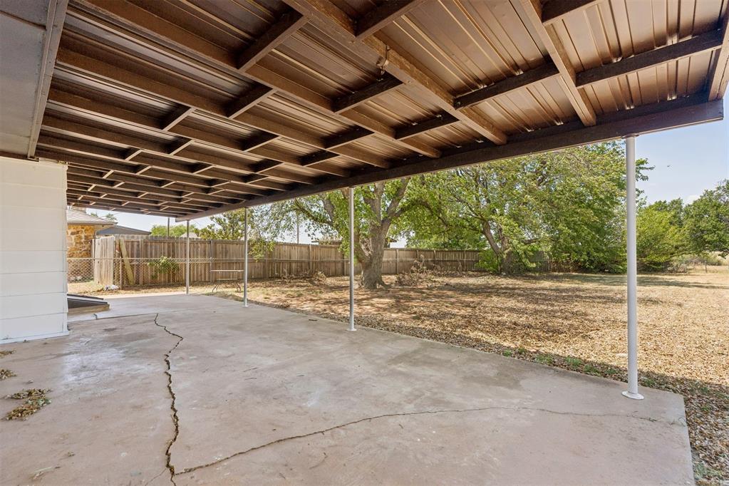 2024 E Robberts Avenue Property Photo 46