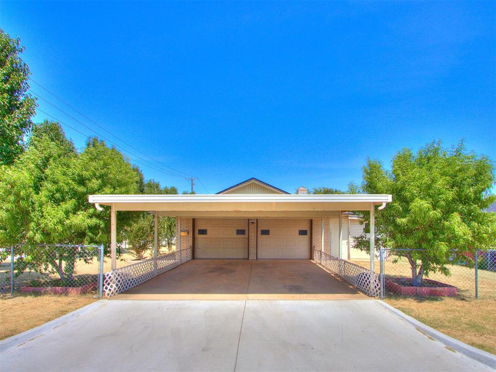10500 N Western Avenue Property Photo 6