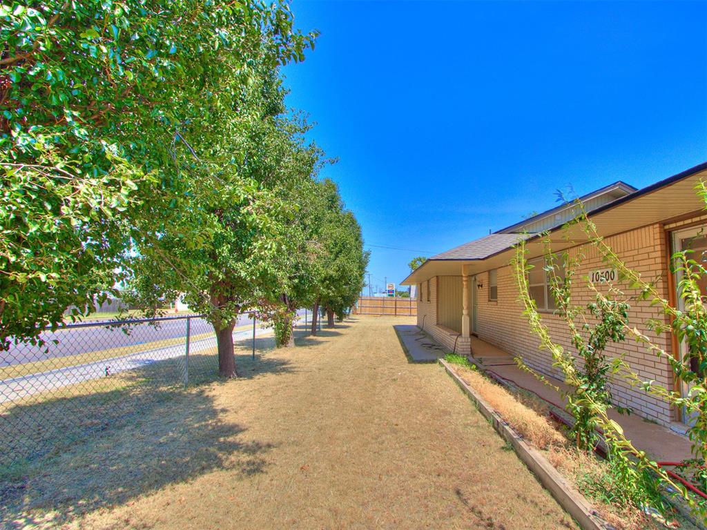 10500 N Western Avenue Property Photo 10