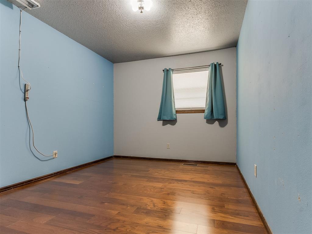10500 N Western Avenue Property Photo 27