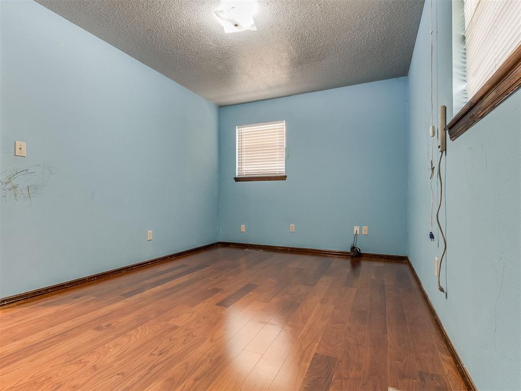 10500 N Western Avenue Property Photo 29