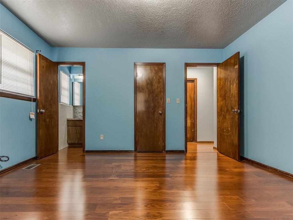 10500 N Western Avenue Property Photo 33