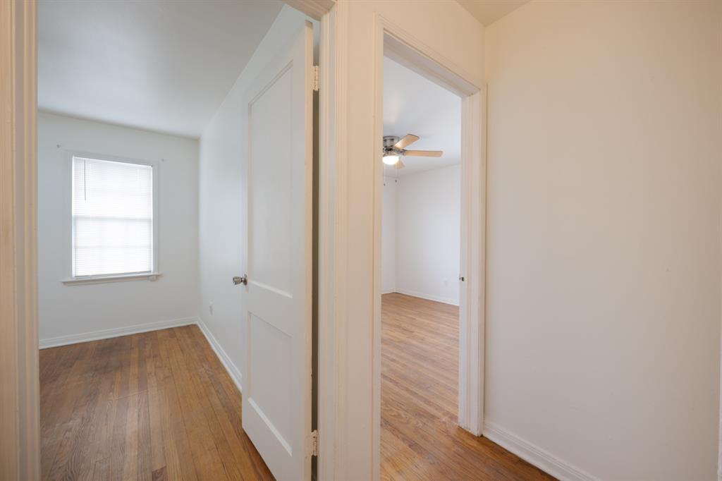 548 E Grumman Drive Property Photo 18